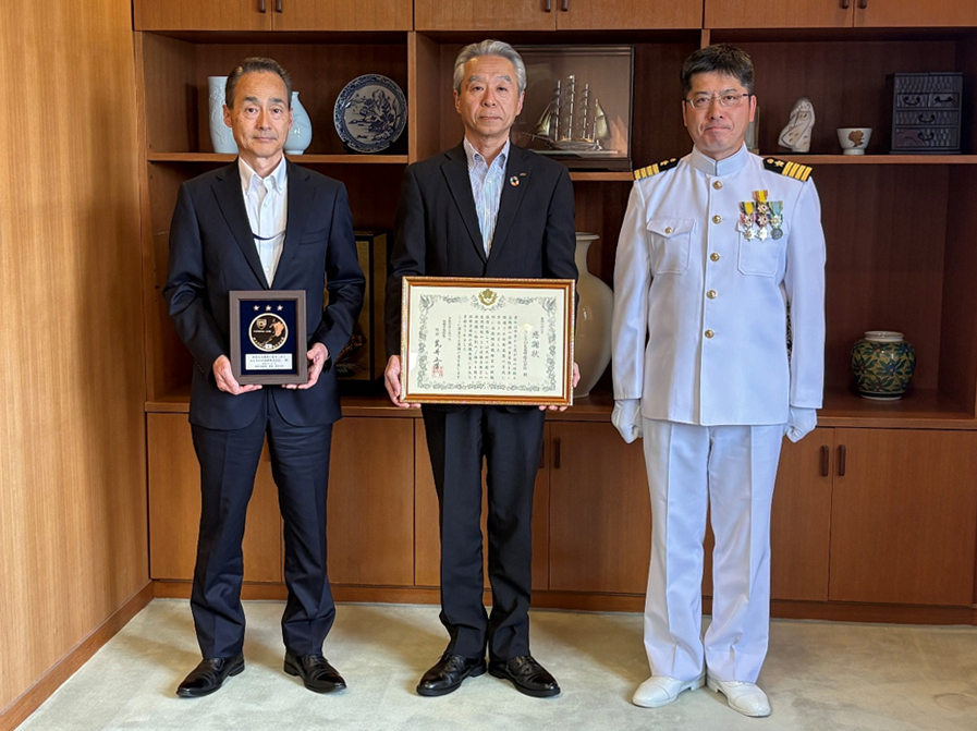 陸上自衛隊西部方面総監より感謝状03写真